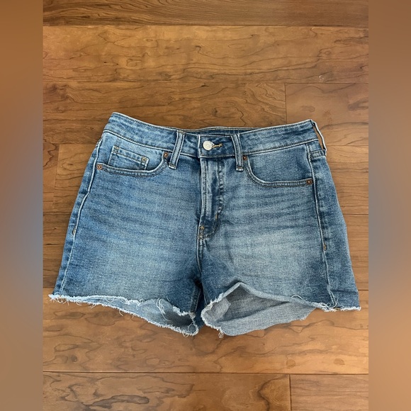 Old Navy OG Straight Jean Shorts - Picture 2 of 5